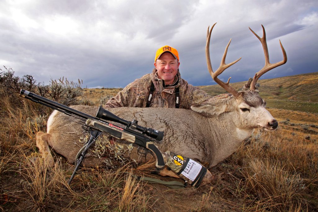 Team DDH's Kayser Drops Awesome Mule Deer | Deer & Deer Hunting