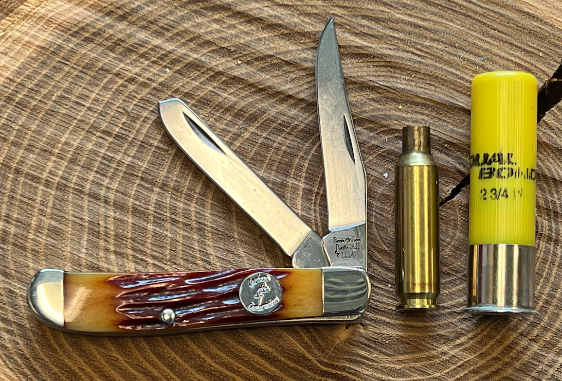 Short-Blade Knives for Deer Hunting